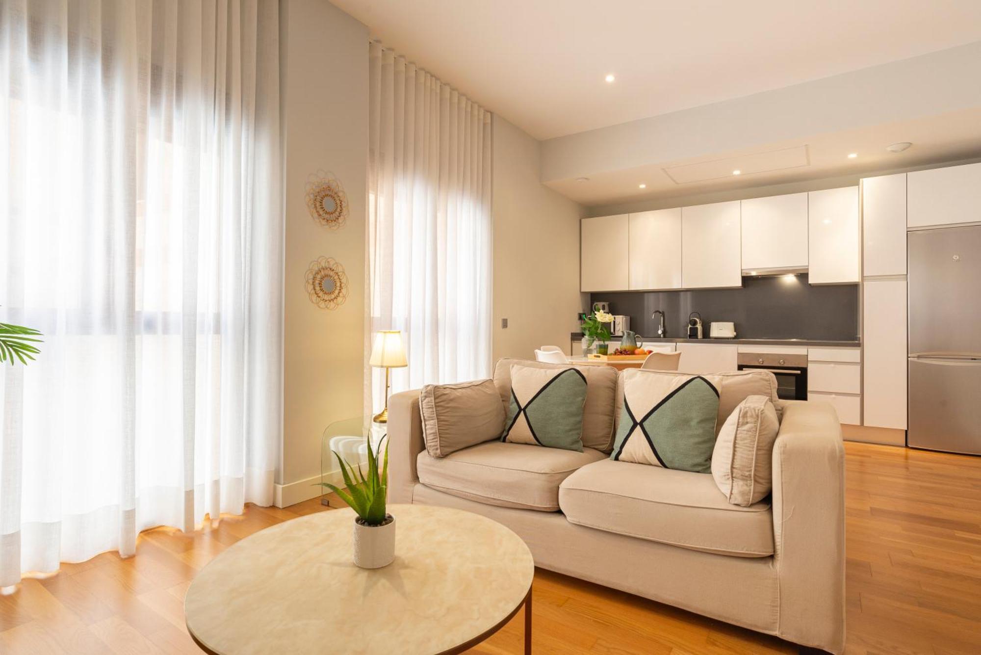 Souviron & Old Town By Ele Apartments Malaga Exterior photo