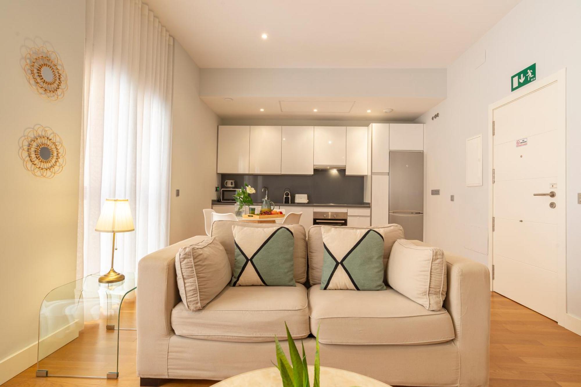 Souviron & Old Town By Ele Apartments Malaga Exterior photo