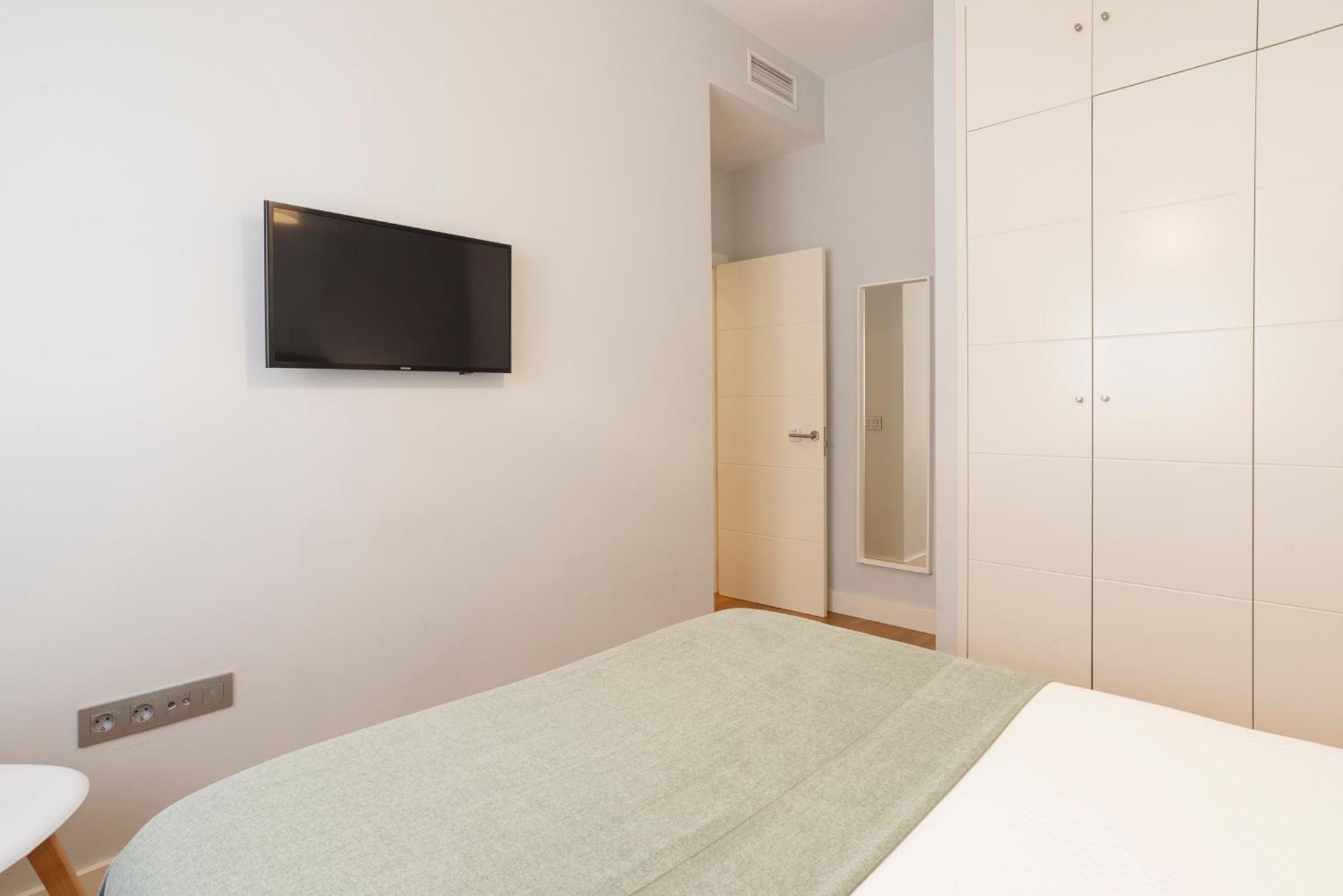 Souviron & Old Town By Ele Apartments Malaga Exterior photo