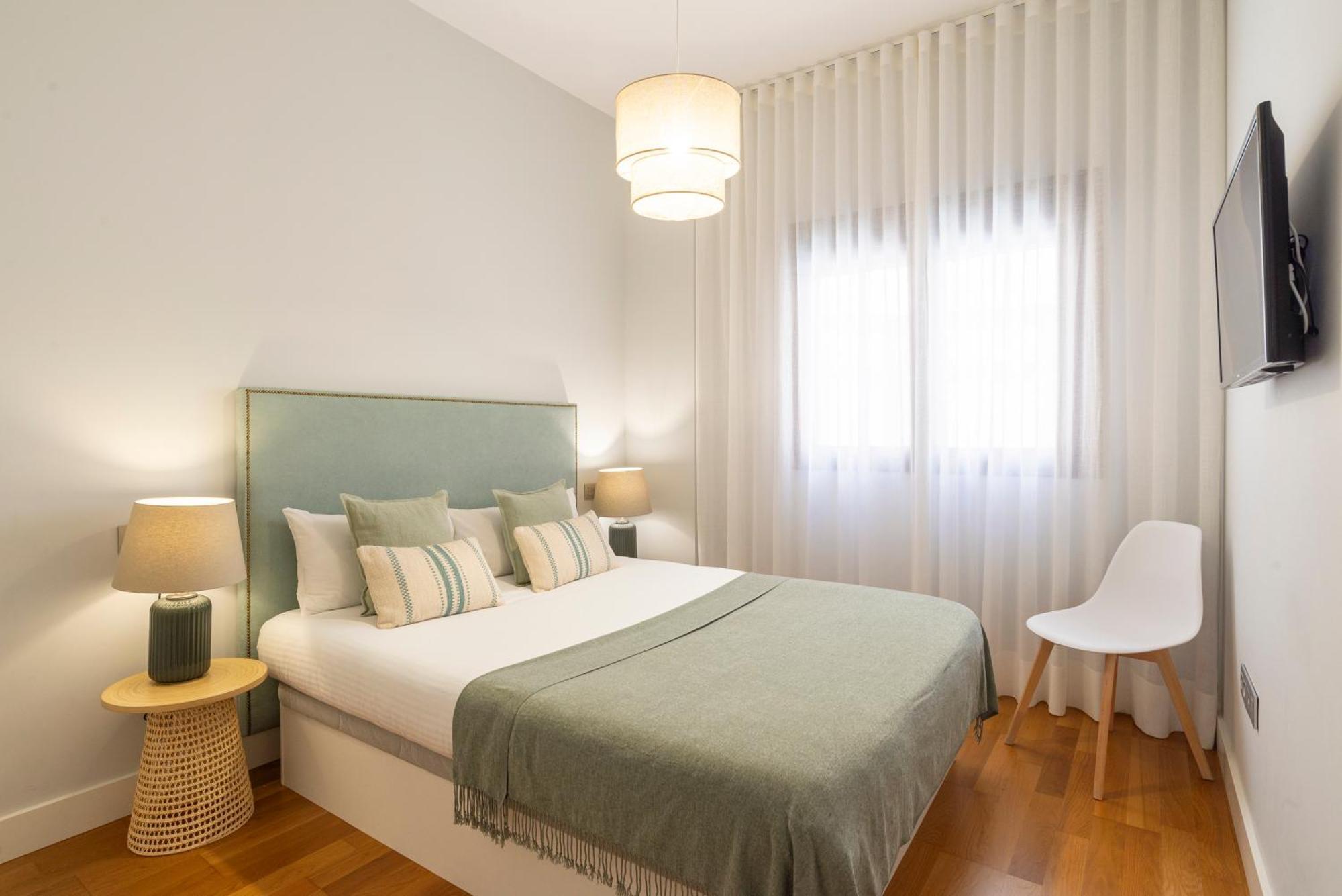 Souviron & Old Town By Ele Apartments Malaga Exterior photo